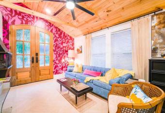 SweetSuiteCullman-couples retreat tiny home dwntwn allows 18 year olds to book a room