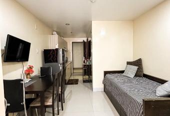 Megatower 1 Residences, Condominium Transient has Balcony rooms