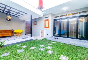 Wirosaban Homestay by WHouse has Balcony rooms