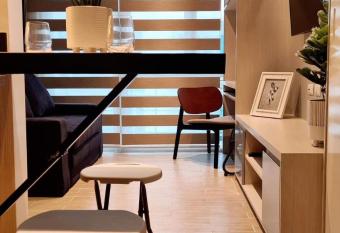 One Madison Place Tower Two has Balcony rooms