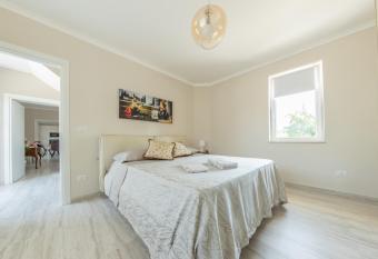 Villa Elena - Irpinia has Balcony rooms