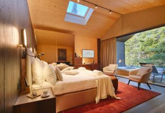 Collina Luxury Relais allows 18 year olds to book a room