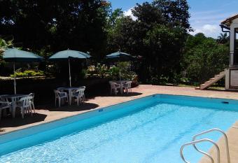 Hotel Mision Santa Barbara RNT 4799 allows 18 year olds to book a room