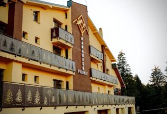 Paradise Point has Balcony rooms