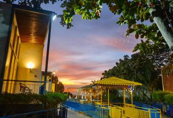 LG Lemon Grass has Balcony rooms