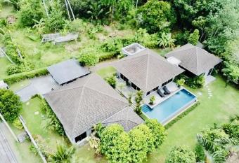 VILLA FLORA 5/6P has Balcony rooms