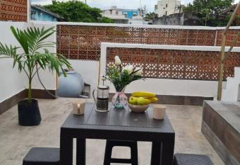 Alojamiento completo en el centro has Balcony rooms