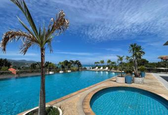 Apartment SeaView Bangrak, Samui has Balcony rooms