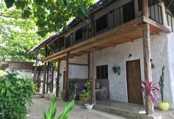 Bahari Beach Bungalows has Balcony rooms