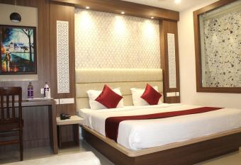 Hotel Kuber Palace has Balcony rooms