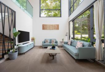 Elivaas Cloud 7 Luxe 4BHK Villa with Pvt Pool, Vagator allows 18 year olds to book a room