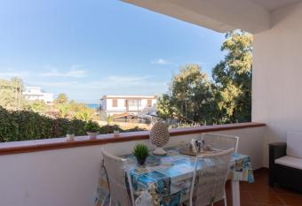 Conchiglia al Mare has Balcony rooms