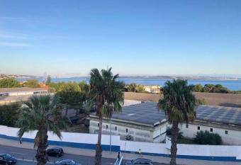 Apartamento com 2 quartos has Balcony rooms