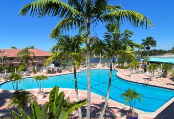 Royal Inn Hotel has Balcony rooms