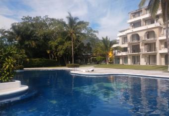 PUESTA DEL SOL EN CLUB SANTIAGO, MANZANILLO allows 18 year olds to book a room