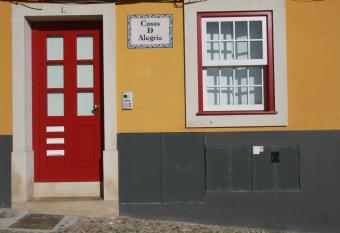 Casas da Alegria has Balcony rooms