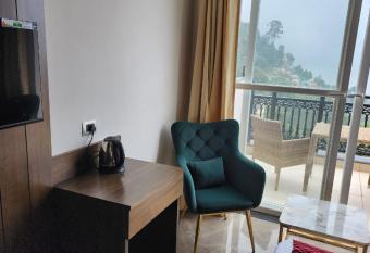 LUXE RESORTS - CENTRALLY HEATED AIR CONDITIONED HOTEL in THE HEART OF KASAULI allows 18 year olds to book a room