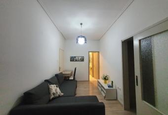 GREAT SPACIOUS AND MODERN ACCOMMODATION has Balcony rooms