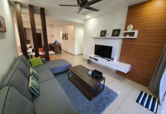 Peony Square Residences Muslim 3Bedroom 2Bathroom has Balcony rooms