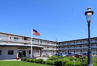 Avondale by the Sea has Balcony rooms
