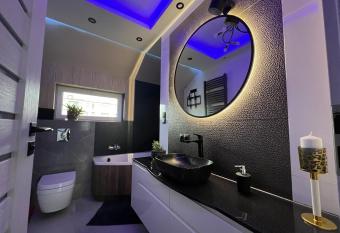 Hortensja allows 18 year olds to book a room