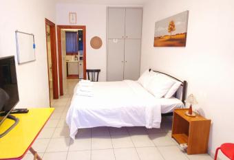 Varousi Studio allows 18 year olds to book a room