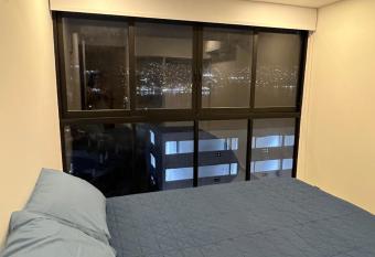 S  per depa con vista al mar has rooms with a private hot tub