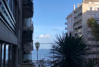 Departamento Pocitos con anfitri  n has Balcony rooms