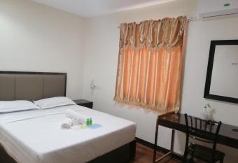 Meaco Royal Hotel - Bi  an Laguna allows 18 year olds to book a room