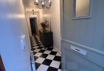 Beside the sea Malahide has Balcony rooms