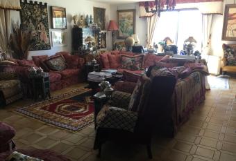 Villa La Cerisaie has Balcony rooms