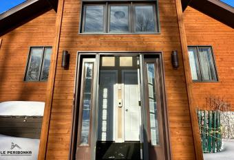 le P  ribonka has Balcony rooms