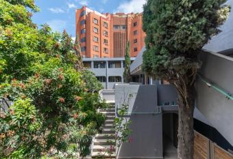 Hacienda Santa Barbara by Homi Rent has Balcony rooms