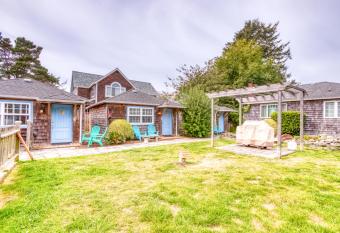 Hidden Villa Cottages (Entire Property, Six Cottages) has Balcony rooms