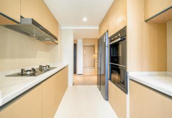 ZHome-Modern 3 bedrooms apartment - near NanJing Road has Smoking rooms