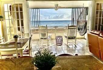 Paradise Oceanfront Condo - Ocean Is Your Home has Balcony rooms