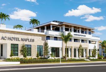 AC Hotel by Marriott Naples 5th Avenue has Balcony rooms