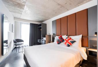 The Londoner Hotel St. Julian s allows 18 year olds to book a room