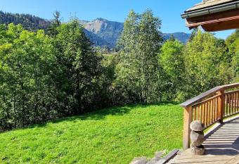 appartement allows 18 year olds to book a room