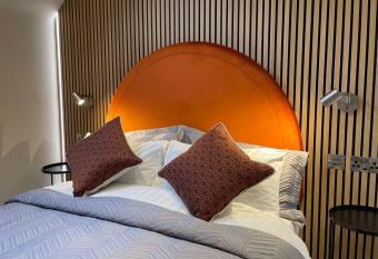 The Boutique Hotel allows 18 year olds to book a room