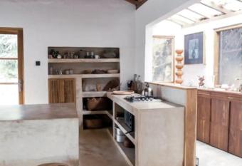 Entire home in Nilwella, Sri Lanka has Balcony rooms