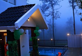 Pabis luxurious stay has Balcony rooms