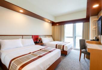 Sotogrande Hotel Baguio has Balcony rooms