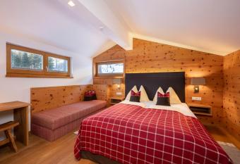 Sonnenseite Filzmoos has Balcony rooms