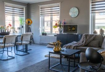 Mart9 City Loft has Balcony rooms