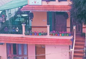 lamaathitidevobhava has Smoking/Balcony rooms