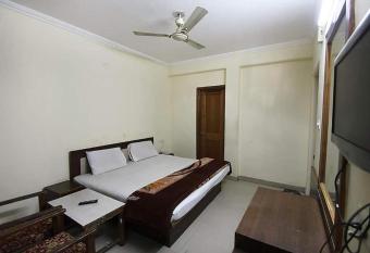 hotel india pride has Balcony rooms