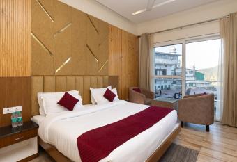 Hotel North Wood has Balcony rooms