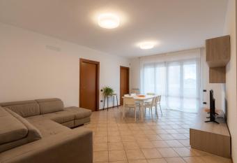Mizar*Q-Ampio Quadrilocale ad uso privato has Balcony rooms