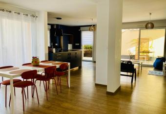 Grand appartement Angers Gare has Balcony rooms